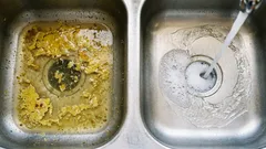 I tubi si puliscono senza prodotti chimici: ricordate questo semplice metodo con bicarbonato e aceto